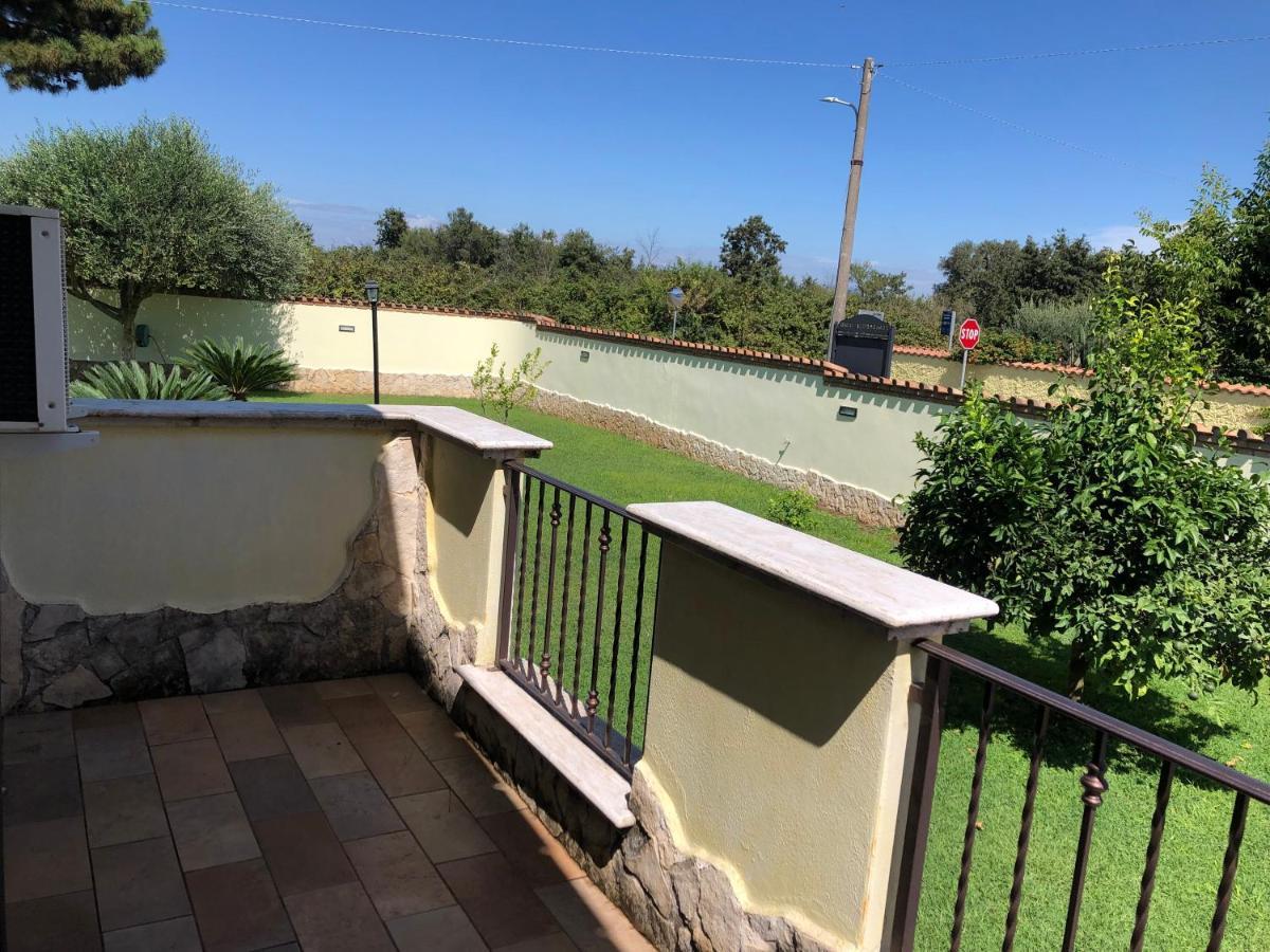 Gold House Luxury Anzio Villa Exterior photo
