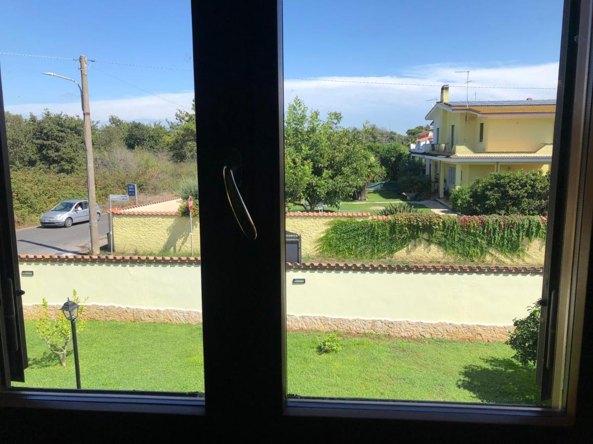 Gold House Luxury Anzio Villa Exterior photo