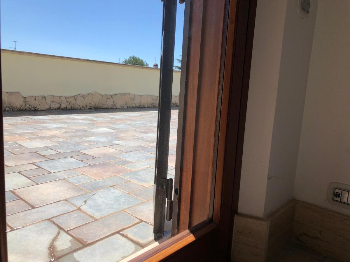 Gold House Luxury Anzio Villa Exterior photo