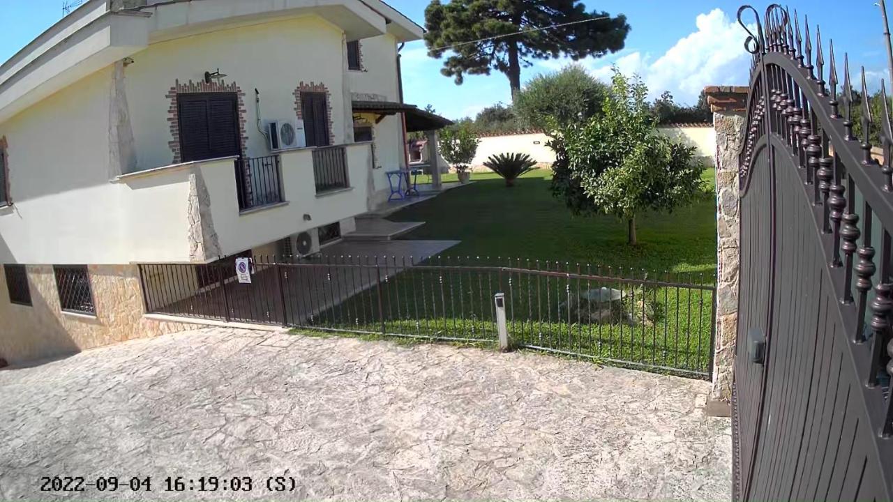 Gold House Luxury Anzio Villa Exterior photo