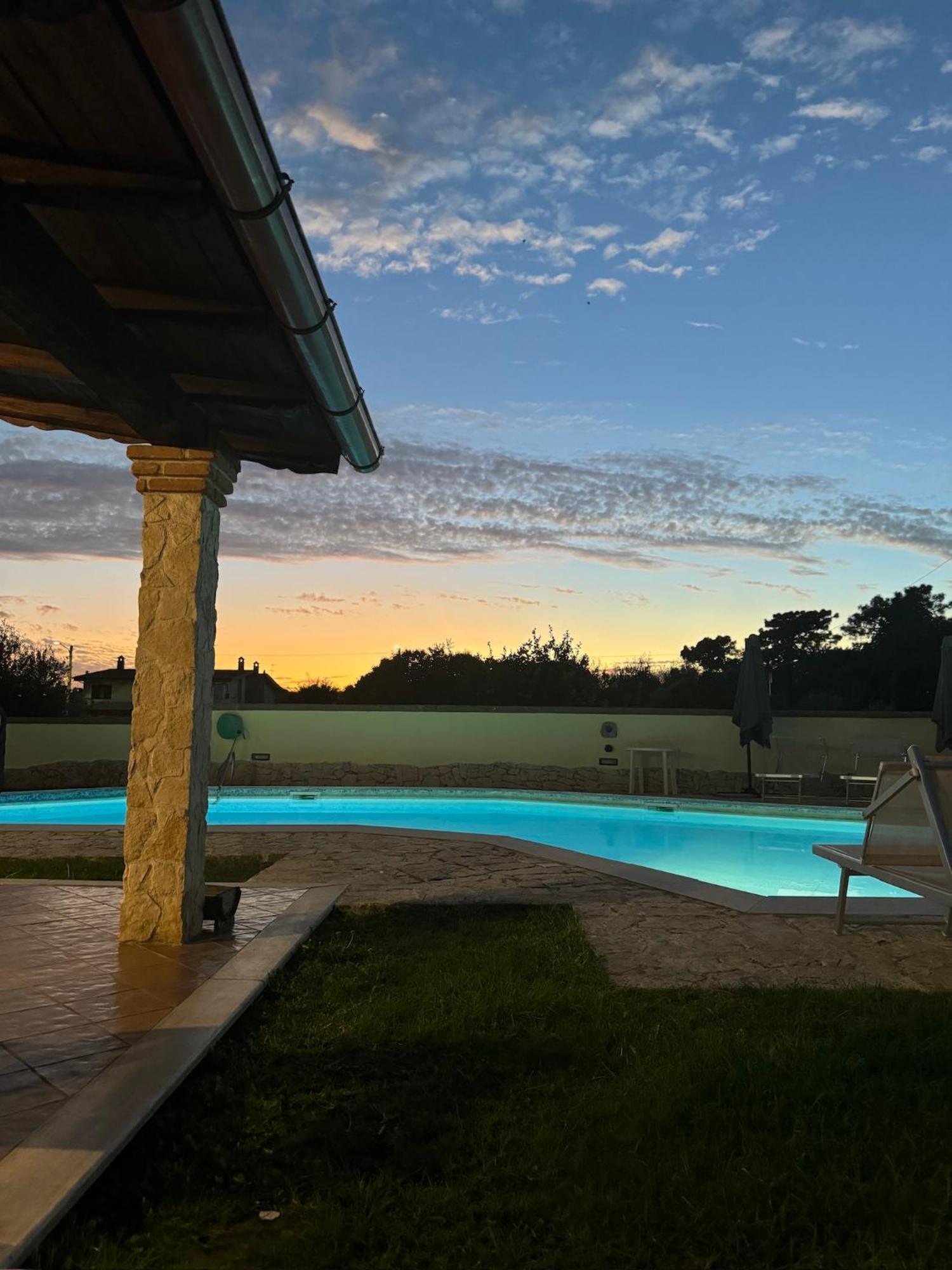 Gold House Luxury Anzio Villa Exterior photo